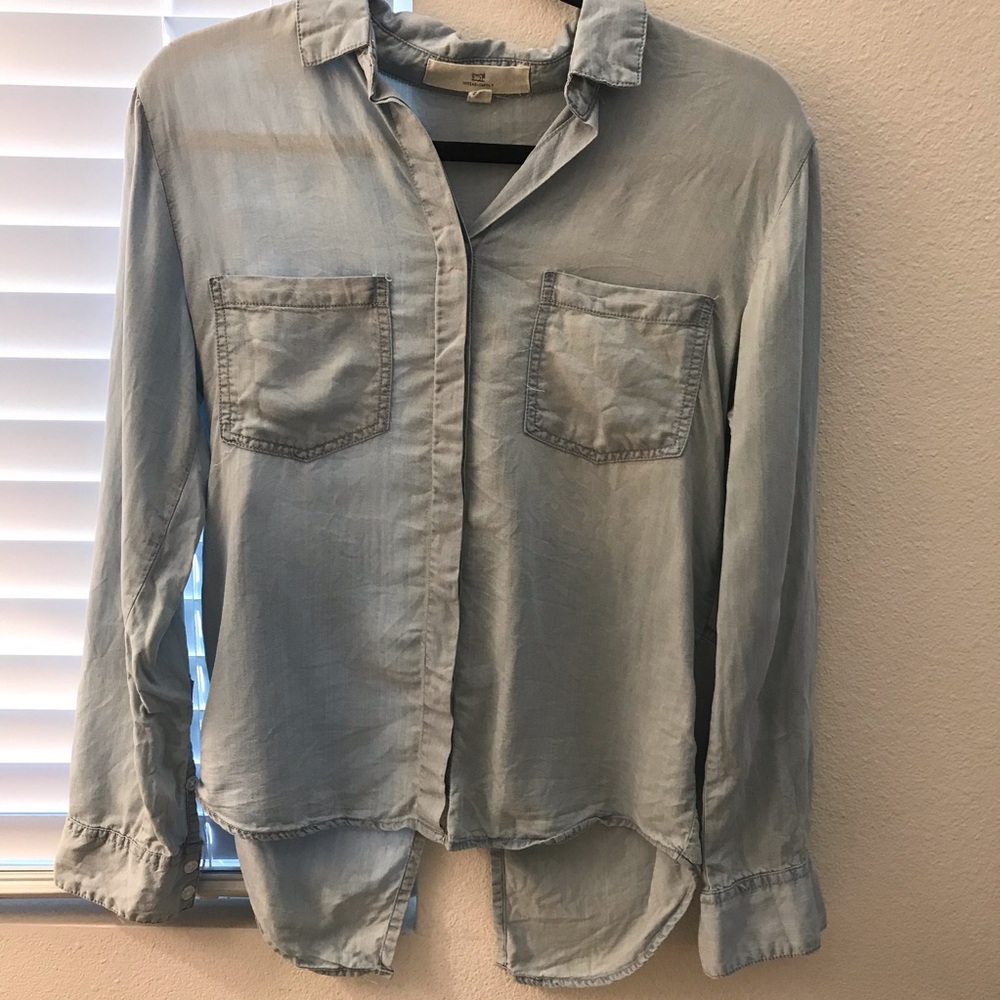 Thread supply long sleeve button up